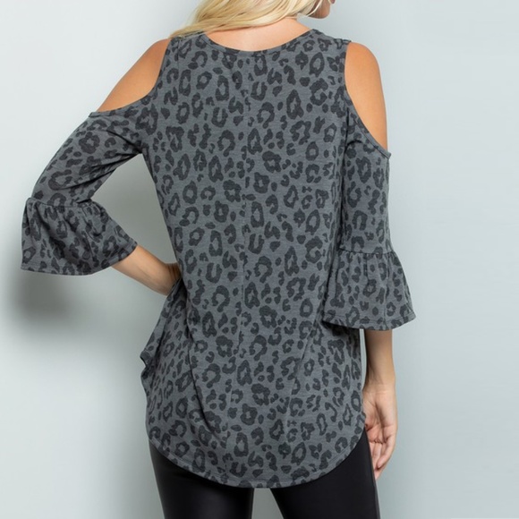 Leopard Print Cold Shoulder Top - Picture 4 of 7